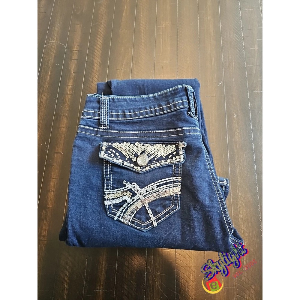 Apollo Women's Blue Straight Leg Embellished Denim Jeans Size 9/10 (30x30)